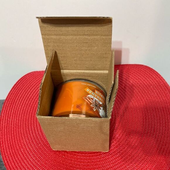 BBW Sweet Cinnamon Pumpkin 3 Wick Candle NWT - Picture 4 of 4
